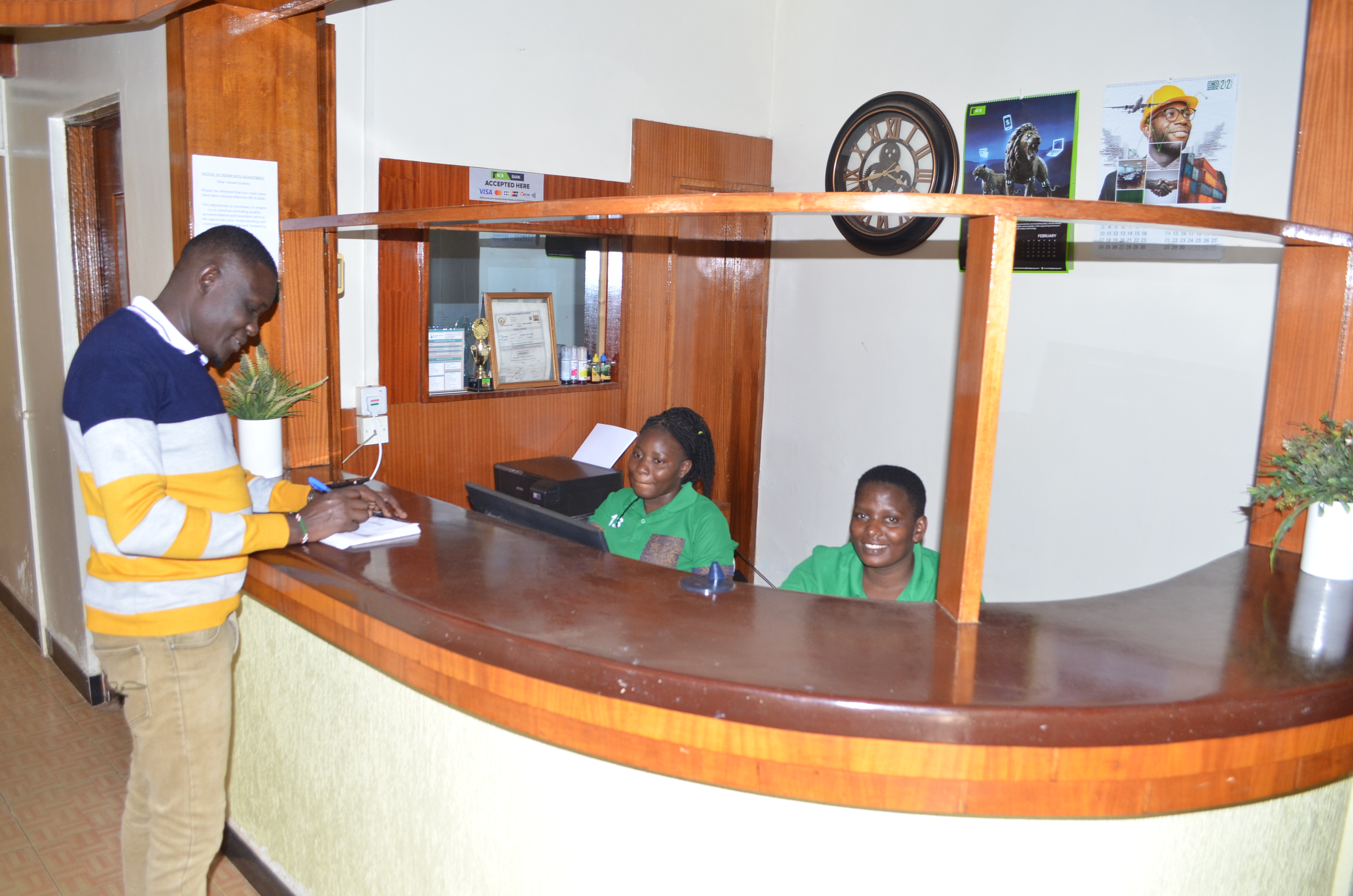 Lodge Reception and Front Desk