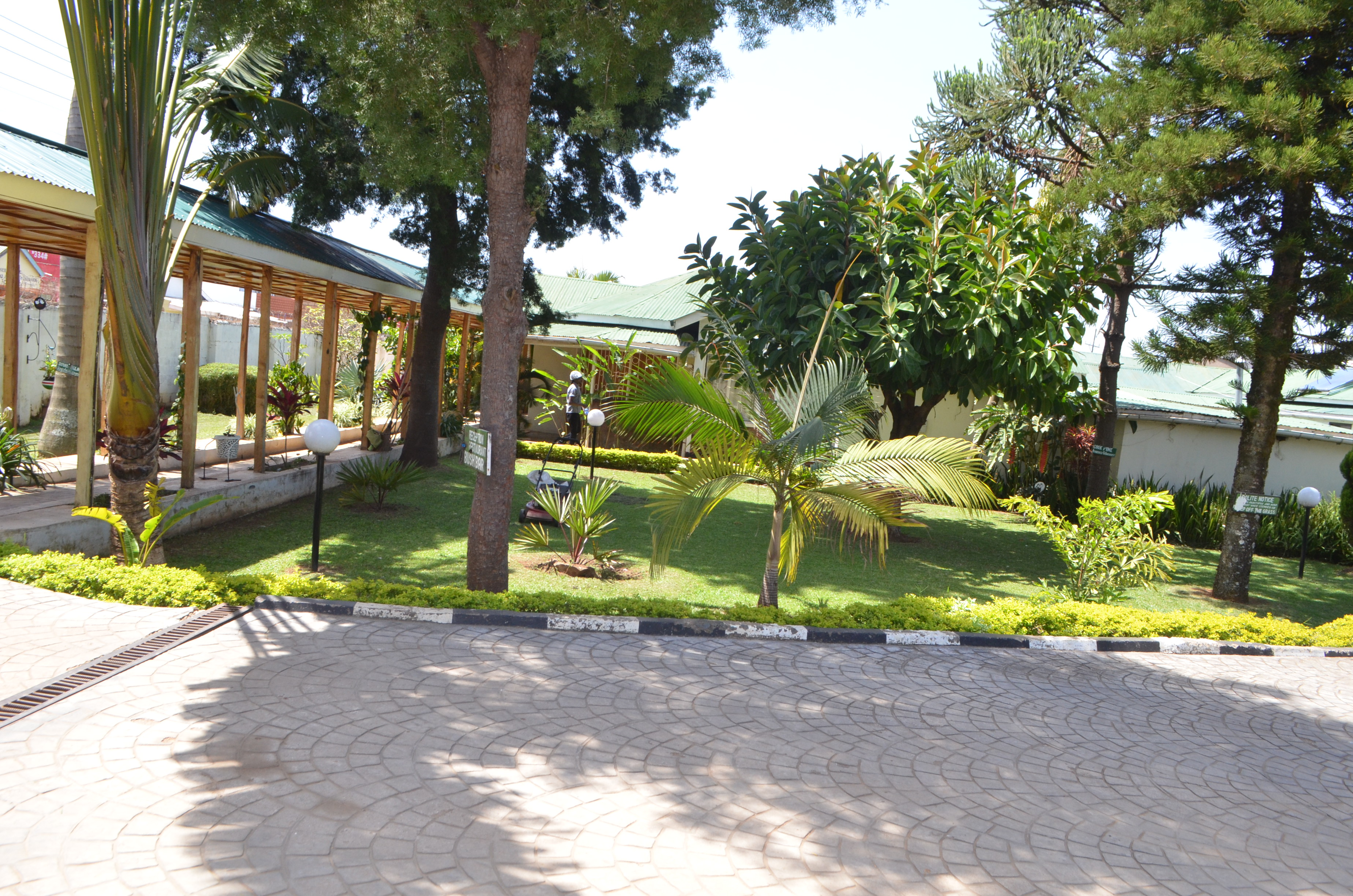 Garden Lounge